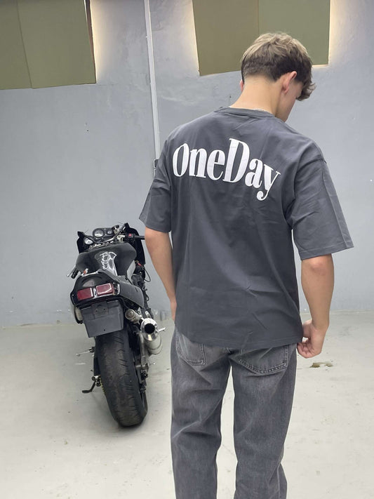 ORIGINAL ONEDAY TEE. GREY